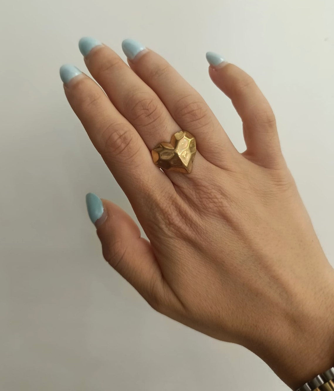 Anello cuore martellato