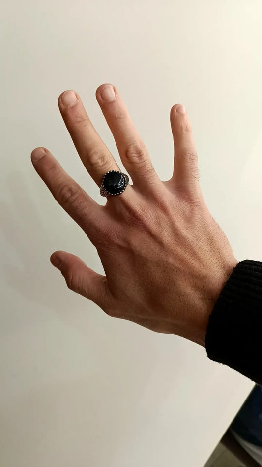 Anello chevalier "scudo borchiato" argento