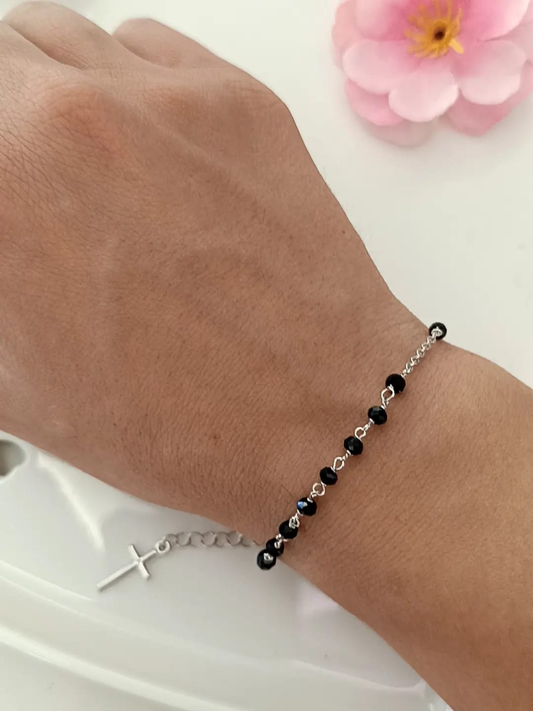 BRACCIALE CROCE E PIETRE NERE ARGENTO