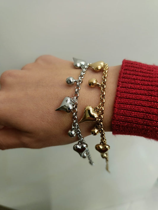BRACCIALE CON SONAGLIO + CUORICINI