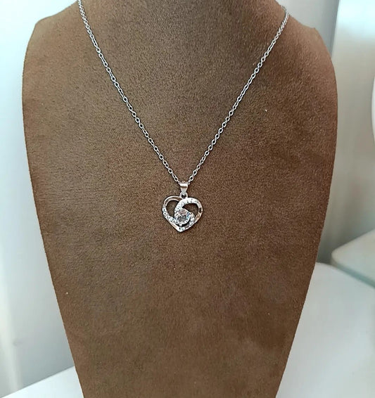 Collana White love