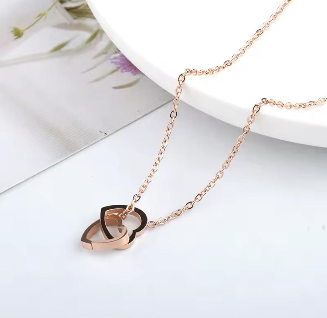 Collana cuori uniti