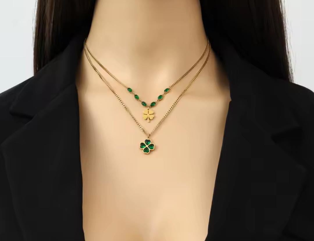 Collana doppia con quadrifoglio