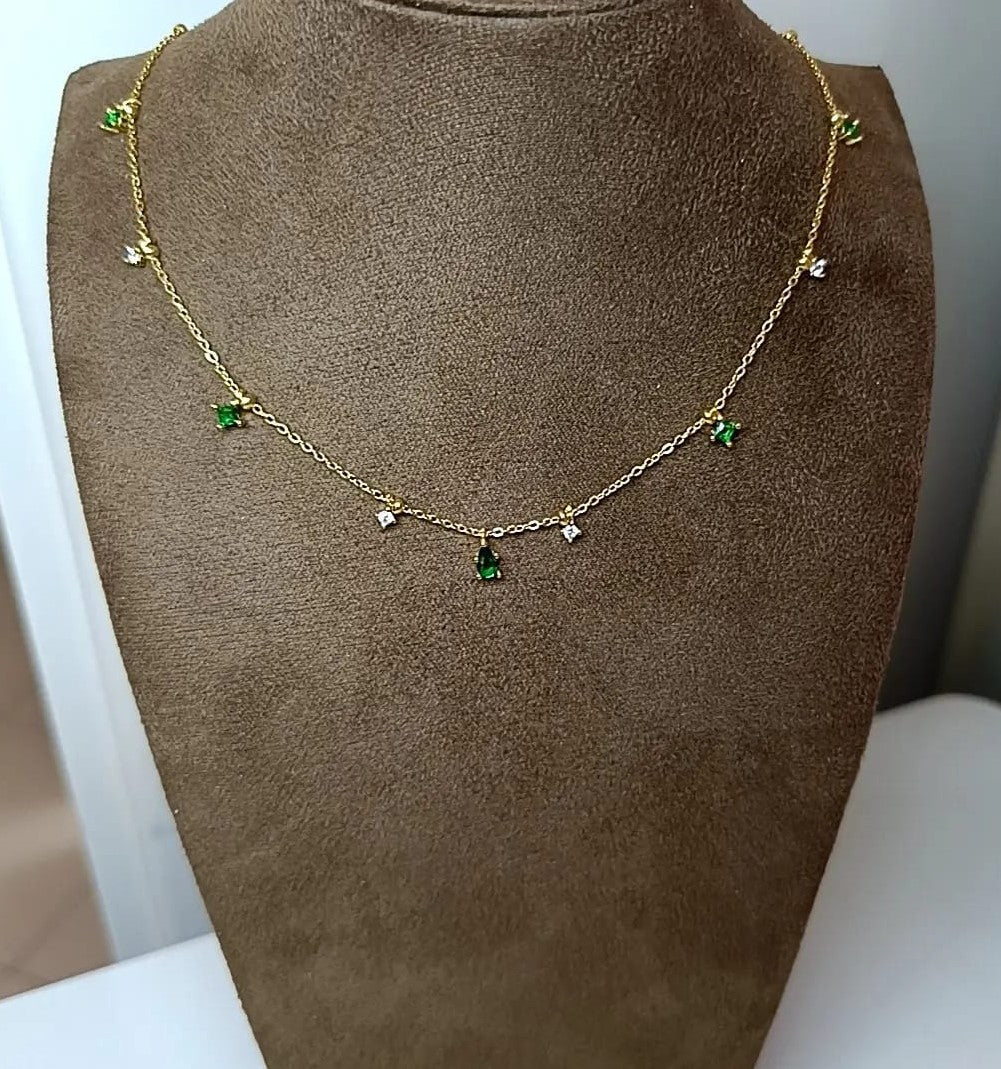Collana gocce verdi
