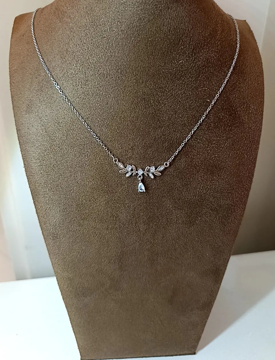 Collana rami di luce