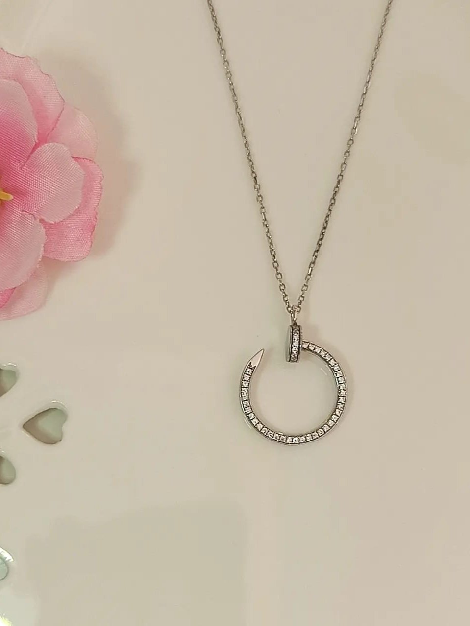 Collana chiodo a giro