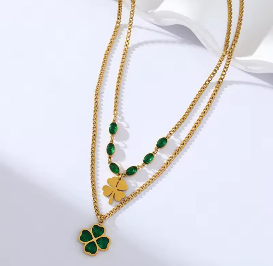 Collana doppia con quadrifoglio