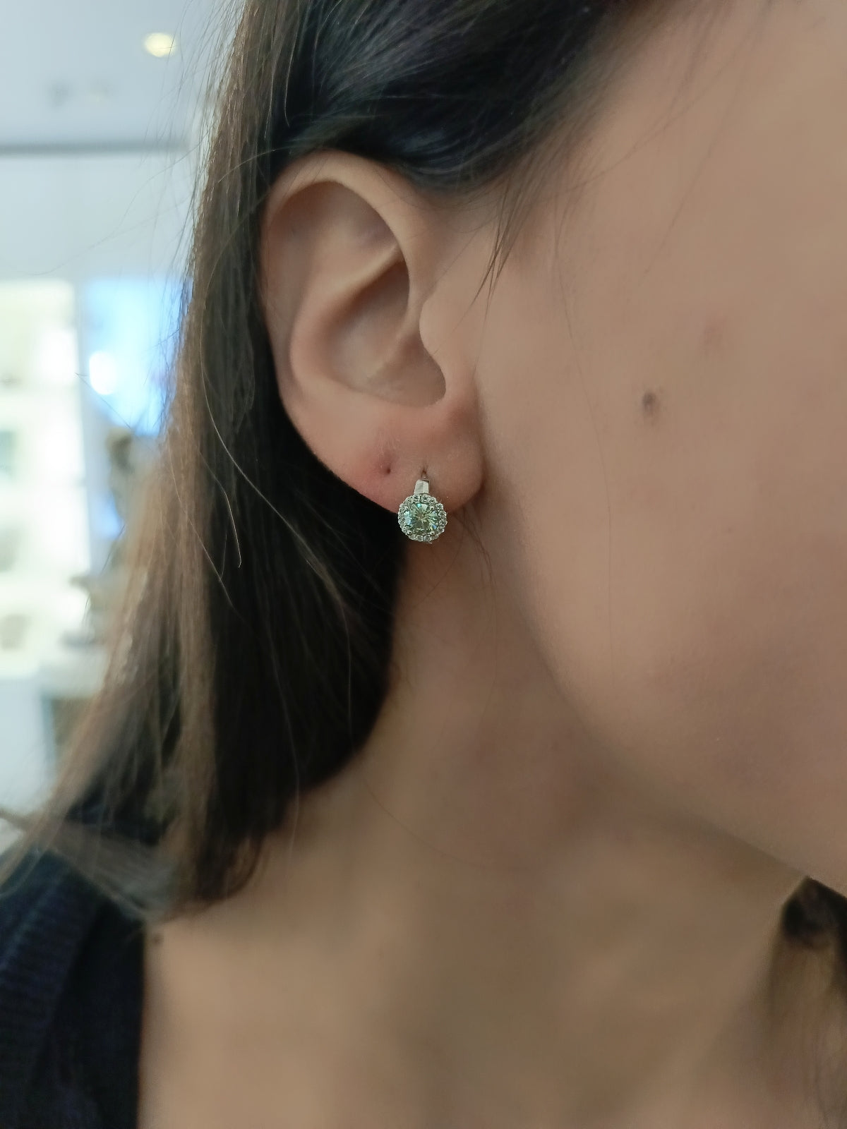 HOOPS FIORE DI MOISSANITE ARGENTO
