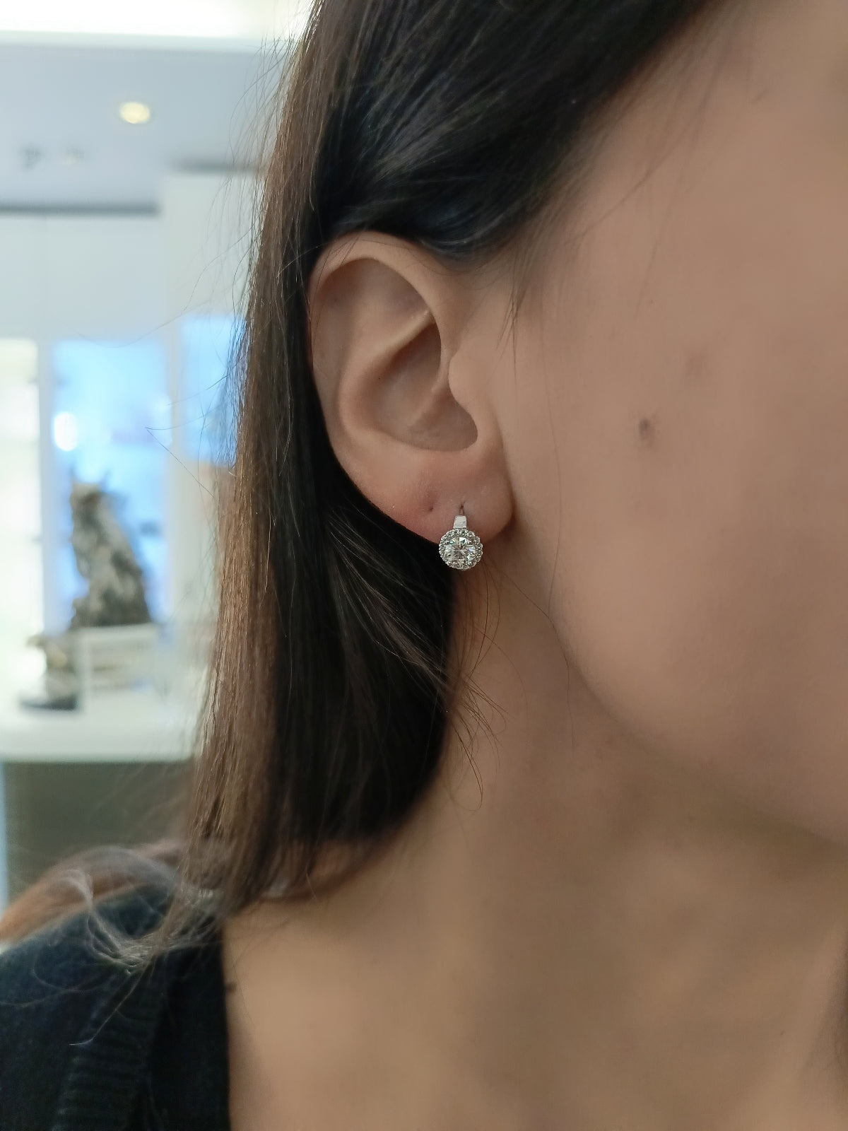 HOOPS FIORE DI MOISSANITE ARGENTO