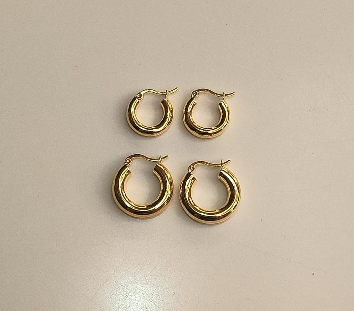 ORECCHINI A CERCHIO "QUEEN" PLACCATI ORO
