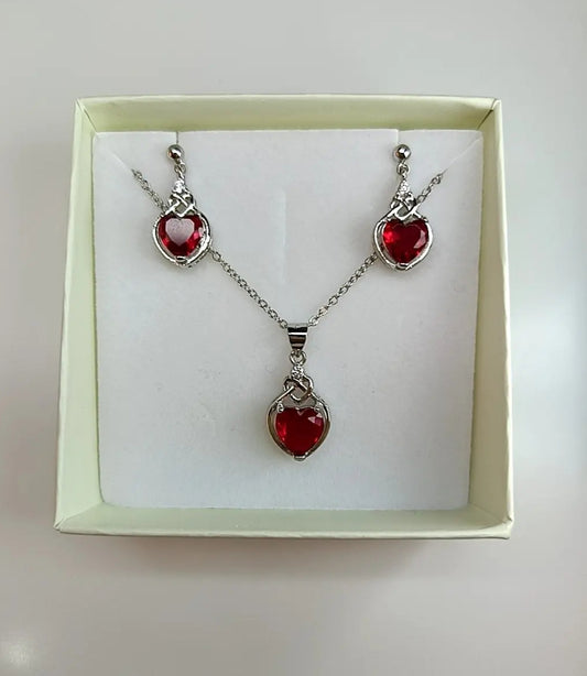 Set cuore rosso