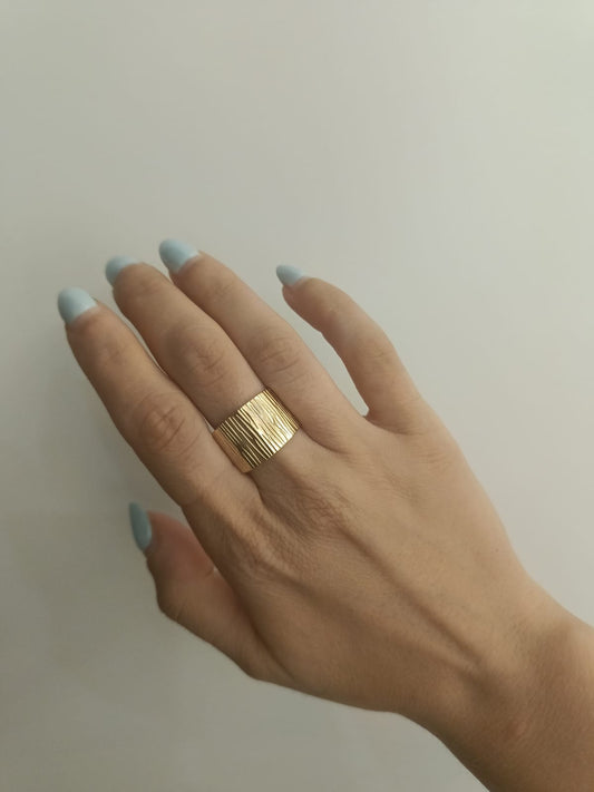 Anello fascia rigata