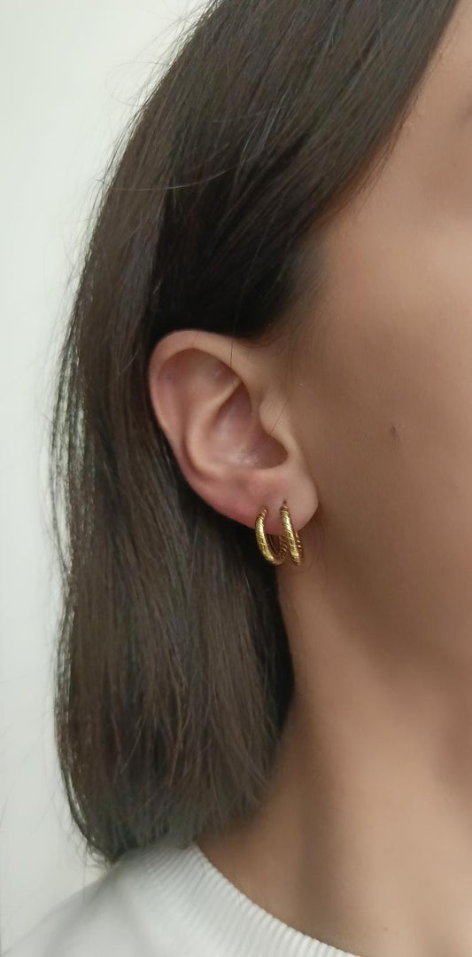 Coppia di cerchietti rigati gold