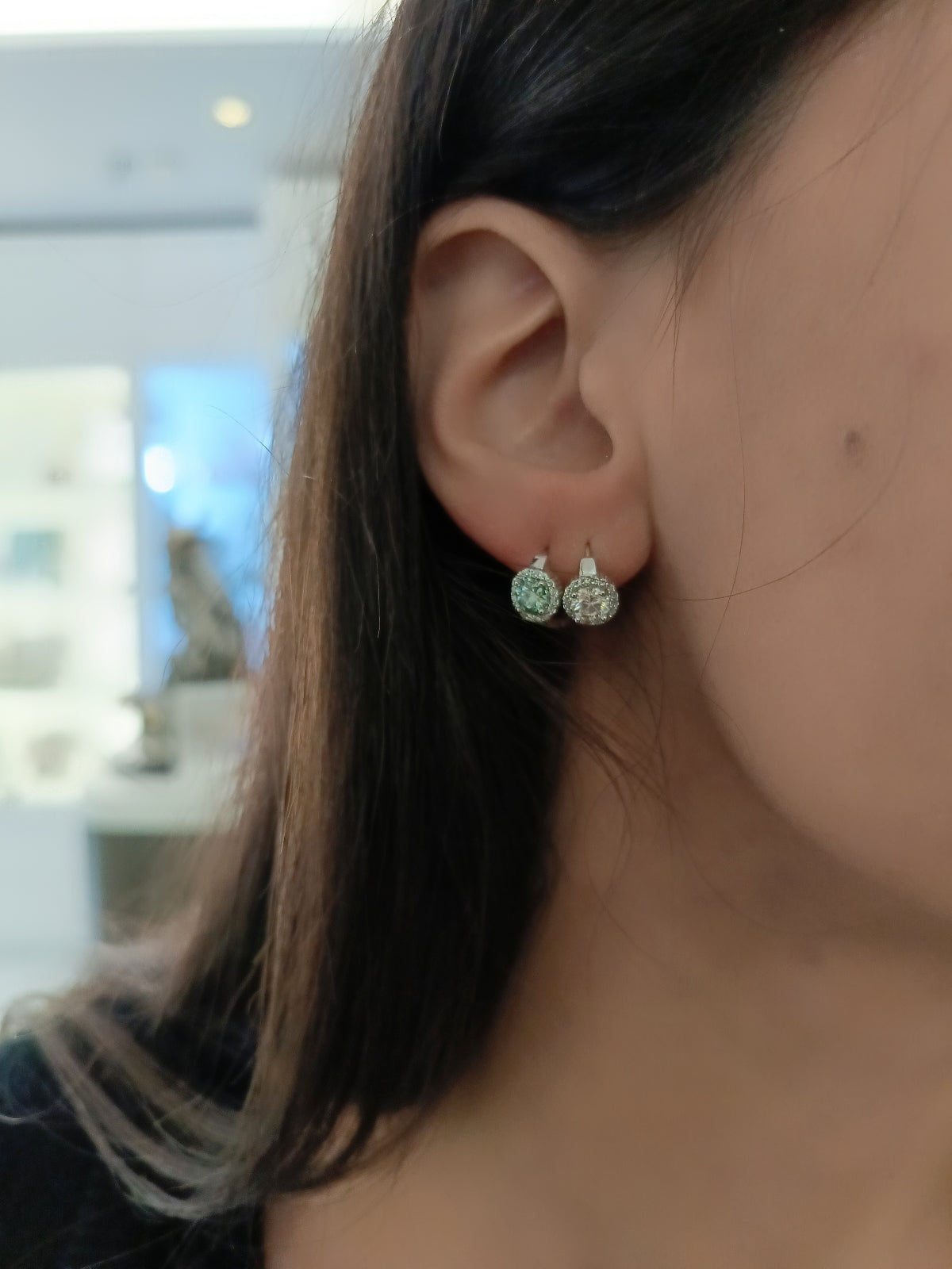 Hoops fiore di moissanite argento