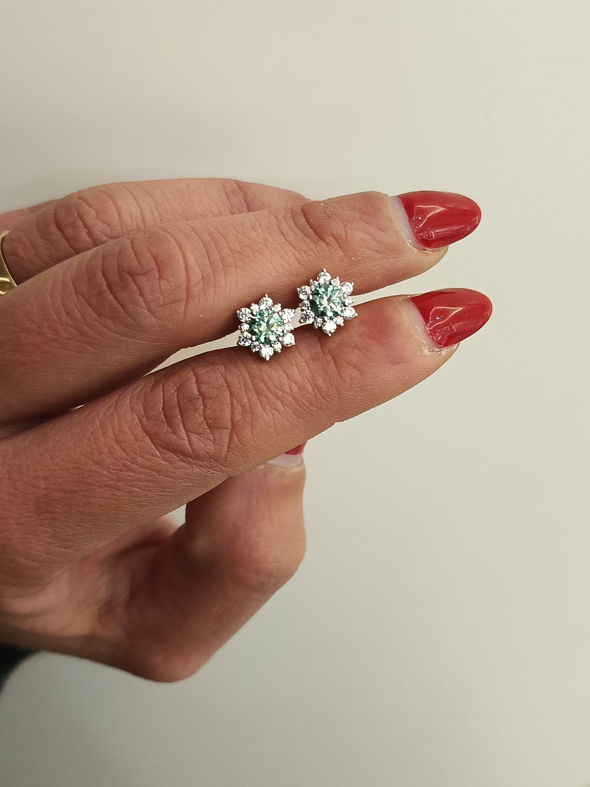 Orecchini stella di moissanite argento